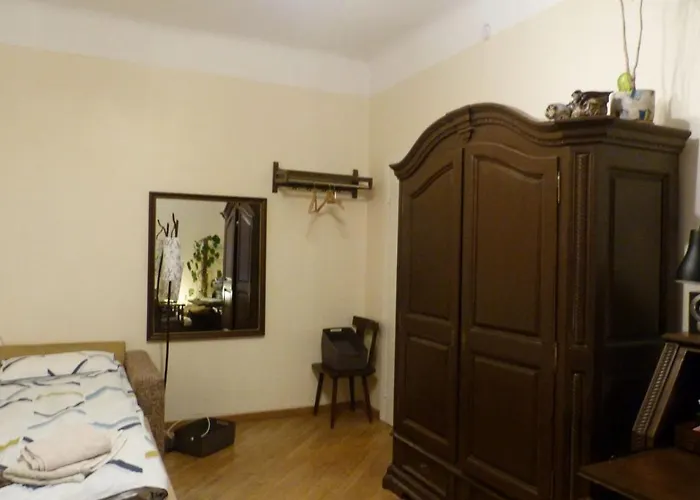 1-bedroom With Character, Old Town *